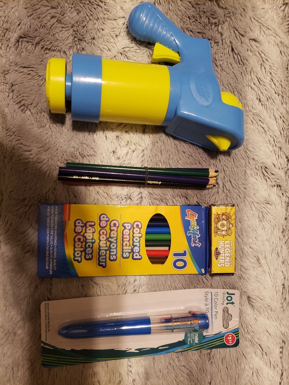 Crayola Art Pack AirBrush Marker Sprayer Colored Pencils Crayons & 10 Color Pen